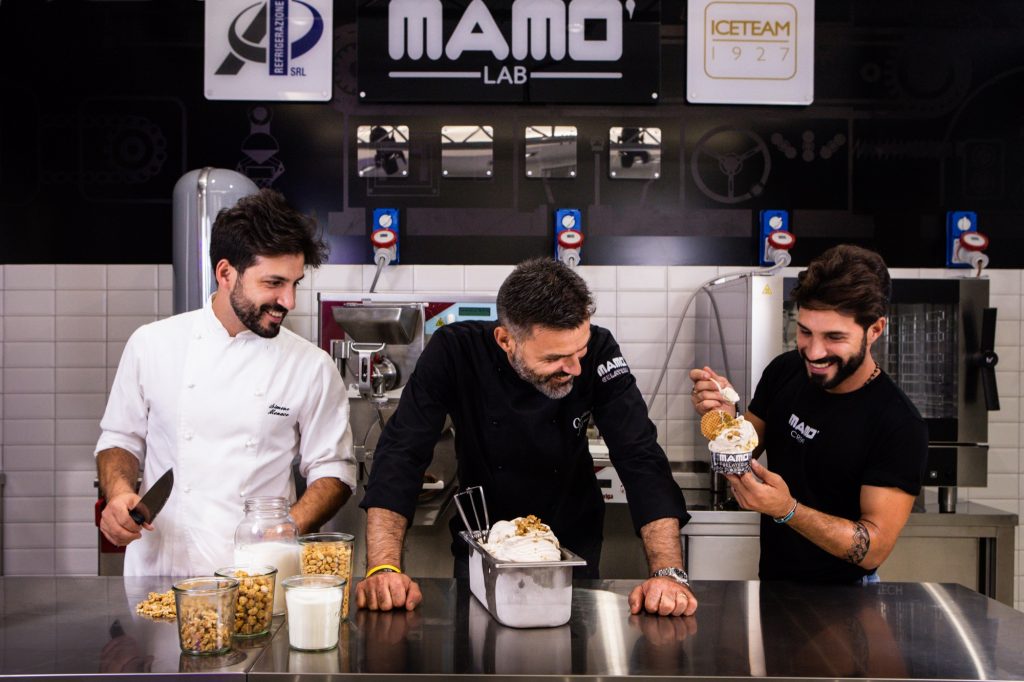 Mamò Lab, il salotto del gelato artigianale. Fratelli monaco.